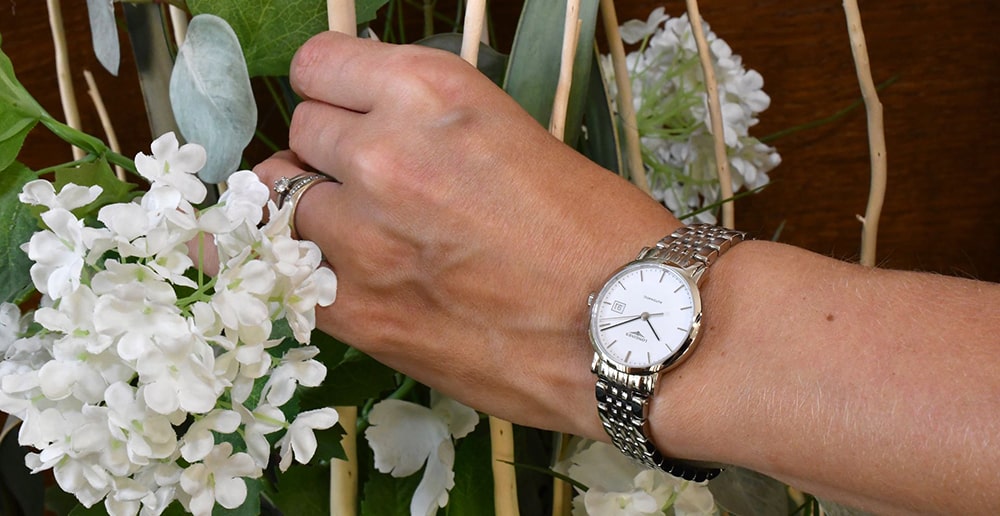 Dámské hodinky Longines La Grande Classique de Longines L4.209.4.71.6_1